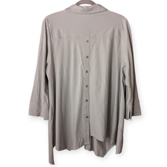 Soft Surroundings Women's Asymmetrical Sage Green 3/4 Sleeve Button Up Shirt PL - Picture 2 of 7